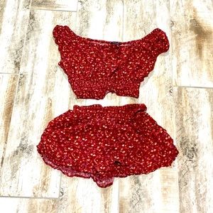 American Eagle shorts and crop top